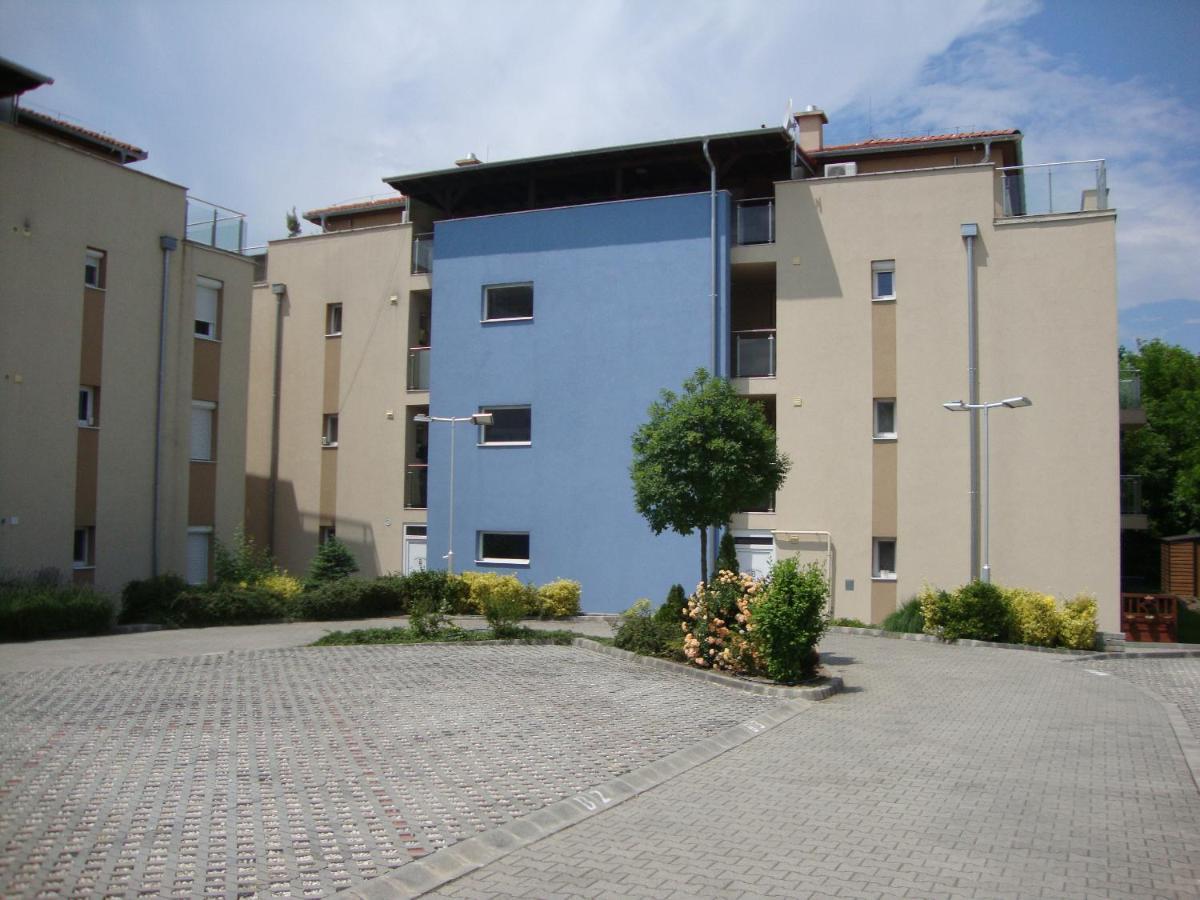 Viola Harmony Apartman Siófok Zewnętrze zdjęcie